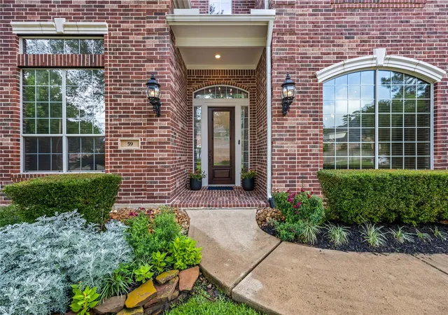 Photo 2 of Single family home for sale at 59 Nocturne Woods Pl, Spring, TX 77382 | MLS# 79700914 | Listing updated on 2026-09-13