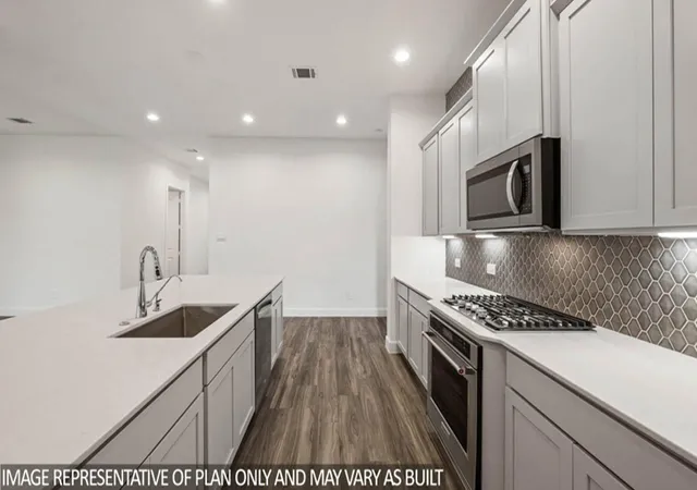 Photo 4 of Single family home for sale at 3508 N Rolling Thunder, Conroe, TX 77303 | MLS# 14959927 | Listing updated on 2026-09-03