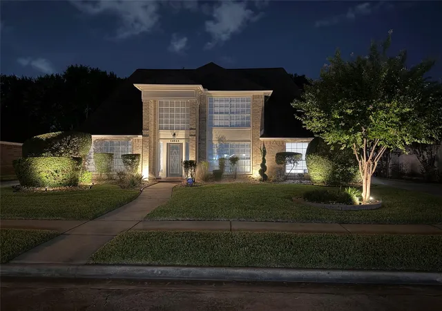 Photo 3 of Single family home for sale at 14943 Tramore Dr, Houston, TX 77083 | MLS# 33792424 | Listing updated on 2026-09-04