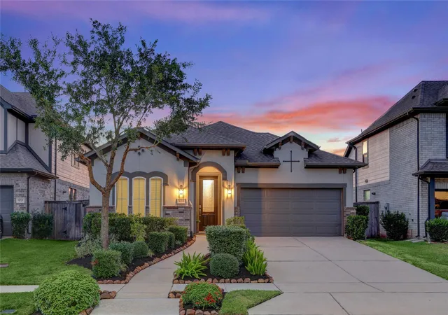 Photo 2 of Single family home for sale at 9019 Stanley Oak Dr, Missouri City, TX 77459 | MLS# 19468587 | Listing updated on 2026-09-15