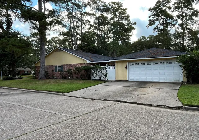 Photo 3 of Sale Pending at 25423 Fairbrook Ln, Spring, TX 77373 | MLS# 65028462 | Listing updated on 2026-10-20