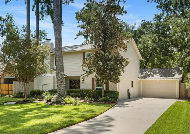 Photo 4 of Single family home for sale at 6111 Hickorycrest Dr, Spring, TX 77389 | MLS# 74788905 | Listing updated on 2026-09-11