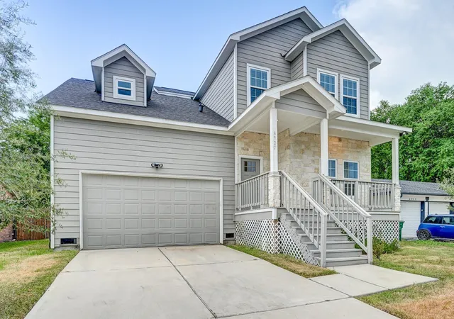 Photo 2 of Single family home for sale at 4927 E Ridge Crk Dr, Houston, TX 77053 | MLS# 21563421 | Listing updated on 2026-09-01
