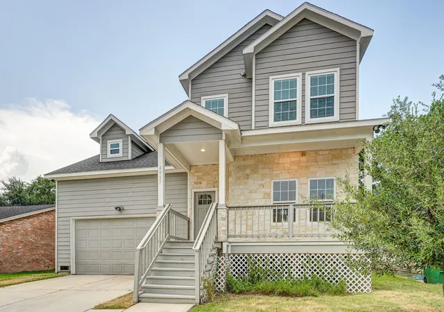 Photo 3 of Single family home for sale at 4927 E Ridge Crk Dr, Houston, TX 77053 | MLS# 21563421 | Listing updated on 2026-09-01