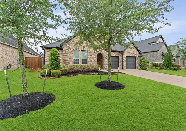 Photo 2 of Single family home for sale at 2318 Brookdale Bnd Dr, Katy, TX 77494 | MLS# 89170011 | Listing updated on 2026-09-20