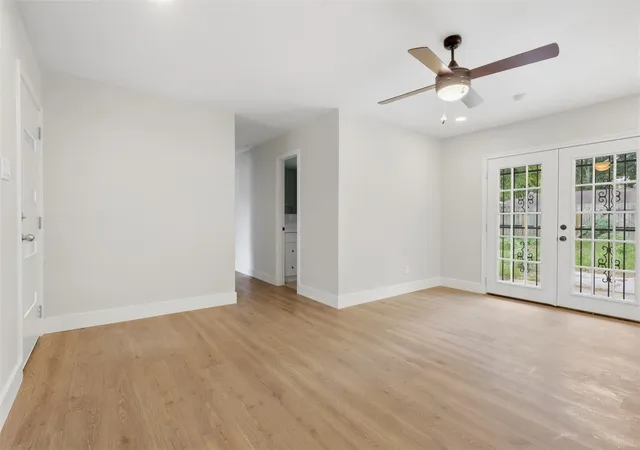 Photo 4 of Single family home for sale at 11839 Shady Meadow St, Houston, TX 77039 | MLS# 16548522 | Listing updated on 2026-10-08