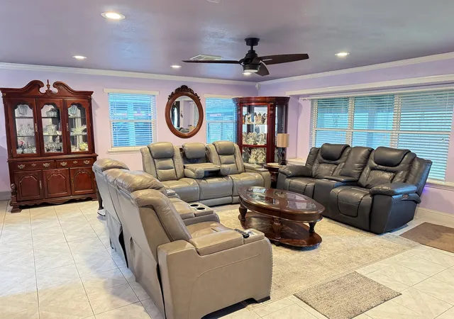 Photo 4 of Single family home for sale at 601 Illinois St, South Houston, TX 77587 | MLS# 93500980 | Listing updated on 2026-09-16