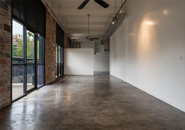 Condo for sale at 915 N San Jacinto St #1AB, Houston, TX 77002 | MLS# 73521150