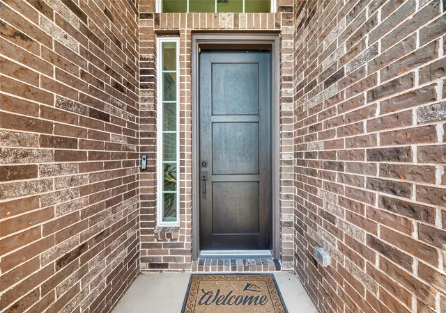 Photo 3 of Single family home for sale at 5051 Country Meadows Trl, Iowa Colony, TX 77583 | MLS# 901061 | Listing updated on 2026-10-03