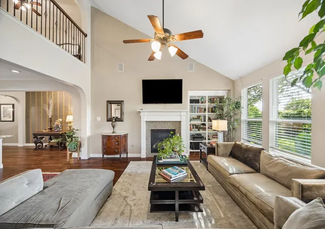 Photo 3 of Single family home for sale at 3102 London Ln, Missouri City, TX 77459 | MLS# 48439738 | Listing updated on 2026-09-19