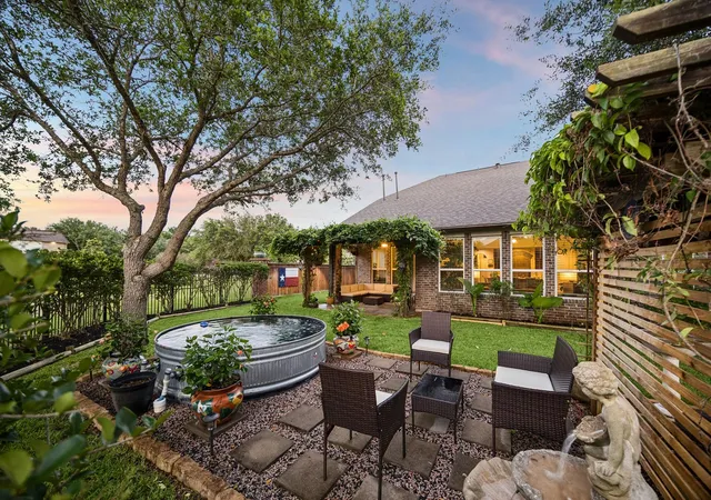 Photo 4 of Single family home for sale at 3102 London Ln, Missouri City, TX 77459 | MLS# 48439738 | Listing updated on 2026-09-19