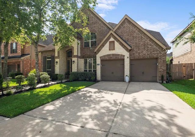 Photo 2 of Single family home for sale at 70 Genova Way Ln, Missouri City, TX 77459 | MLS# 33221092 | Listing updated on 2026-09-11