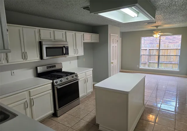 Photo 3 of Single family home for sale at 1703 Clear Valley Dr, Houston, TX 77014 | MLS# 17016132 | Listing updated on 2026-10-03