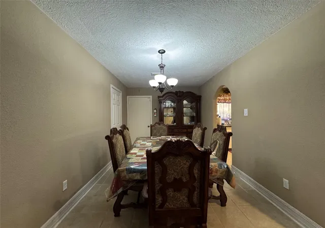 Photo 3 of Single family home for sale at 6111 Beldart St, Houston, TX 77033 | MLS# 71895757 | Listing updated on 2026-09-16