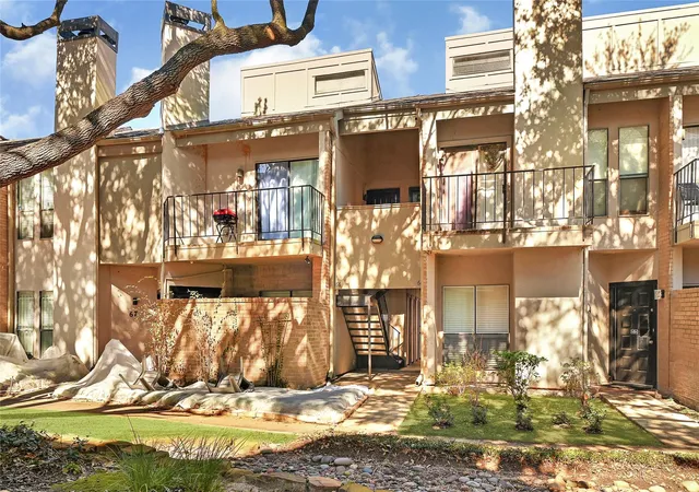 Photo 1 of Townhouse for sale at 10811 Richmond Ave #68, Houston, TX 77042 | MLS# 69170733 | Listing updated on 2026-09-08