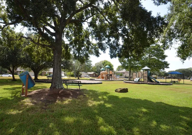 Photo 35 of Single family home for sale at 4831 Elkmont Ct, Pearland, TX 77584 | MLS# 70082973 | Listing updated on 2026-09-27