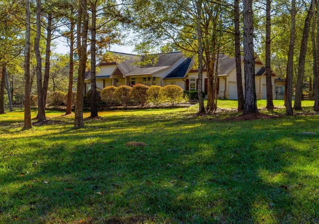 Photo 2 of Single family home for sale at 26173 2 Crown Ranch Blvd, Montgomery, TX 77316 | MLS# 80336597 | Listing updated on 2026-09-05