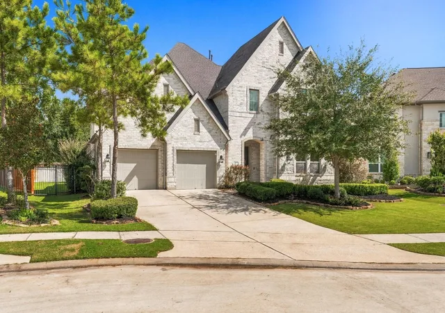 Photo 3 of Single family home for sale at 26910 Selinsgrove Rd, Magnolia, TX 77354 | MLS# 12220416 | Listing updated on 2026-10-02
