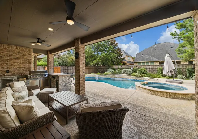 Photo 2 of Single family home for sale at 27422 Grayson Gap Ct, Fulshear, TX 77441 | MLS# 94093169 | Listing updated on 2026-09-15
