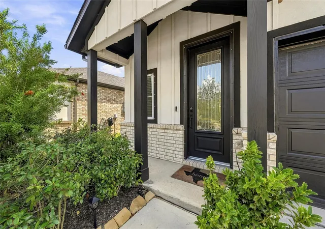 Photo 2 of Single family home for sale at 10223 Van Gogh Ct, Manvel, TX 77578 | MLS# 36971518 | Listing updated on 2026-09-26