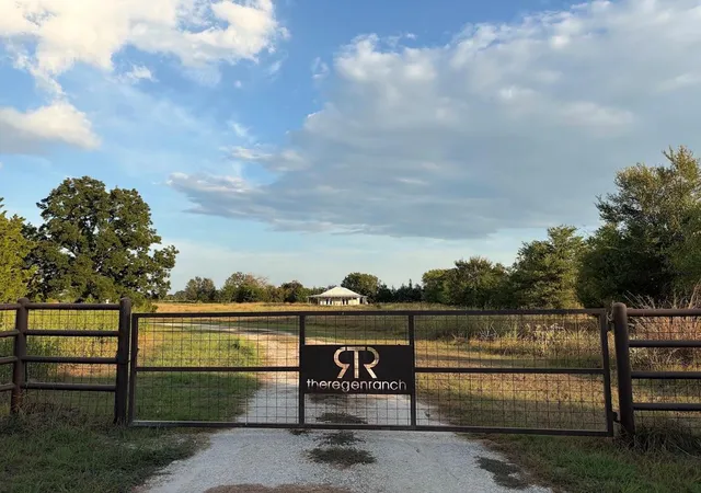 Land for sale at 8698 County Rd 239, Oakwood, TX 75855 | MLS# 49717442