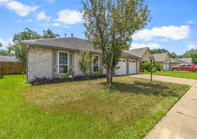 Photo 2 of Single family home for sale at 19319 Indian Grass Dr, Katy, TX 77449 | MLS# 4485856 | Listing updated on 2026-09-16