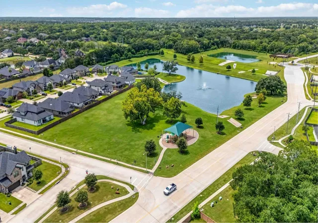 Photo 3 of Single family home for sale at 2503 Friendswood Trl, Friendswood, TX 77546 | MLS# 52350839 | Listing updated on 2026-09-19
