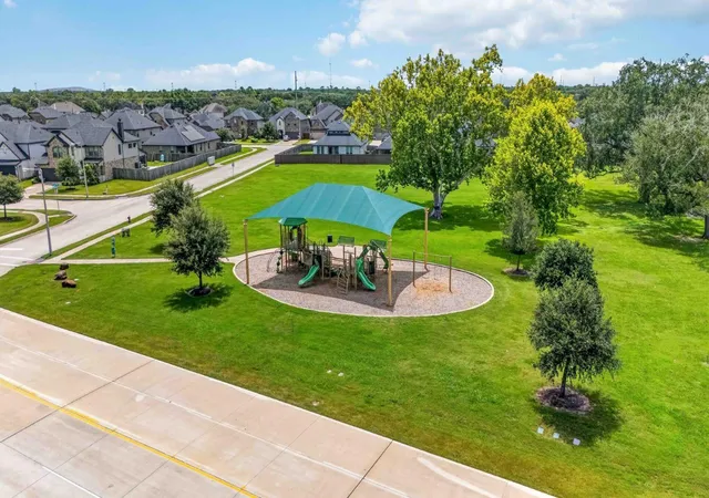 Photo 3 of Single family home for sale at 2503 Friendswood Trl, Friendswood, TX 77546 | MLS# 52350839 | Listing updated on 2026-09-19