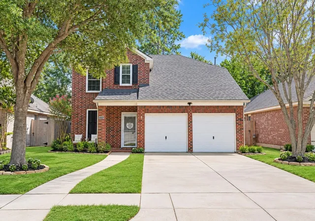Single family home for sale at 2318 Colonial Springs Ln, Spring, TX 77386 | MLS# 16009023