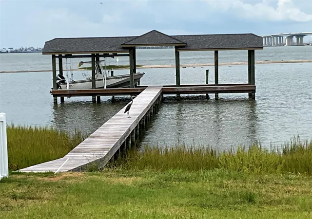 Photo 1 of Land for sale at 9502 Vista Bella, Galveston, TX 77554 | MLS# 19112184 | Listing updated on 2026-09-06