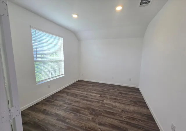 Photo 3 of Single family home for sale at 3712 Windy Brk Rd, Richmond, TX 77469 | MLS# 17423555 | Listing updated on 2026-09-15