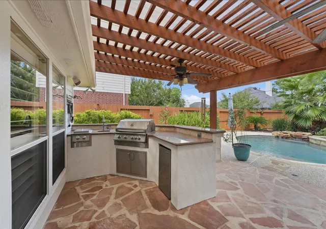Photo 3 of Sale Pending at 7506 Nicholforest Ln, Spring, TX 77389 | MLS# 6407882 | Listing updated on 2026-09-12