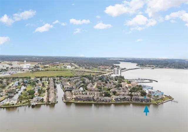 Photo 2 of Townhouse for sale at 2818 Lighthouse Dr, Houston, TX 77058 | MLS# 26256070 | Listing updated on 2026-09-21