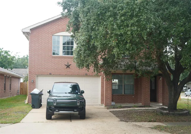 Photo 3 of Single family home for sale at 5923 Clerkenwell Dr, Houston, TX 77084 | MLS# 29103634 | Listing updated on 2026-09-08
