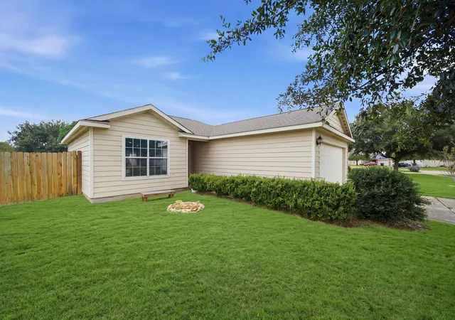 Photo 2 of Single family home for sale at 6834 Rambling Brk Ln, Richmond, TX 77469 | MLS# 62857393 | Listing updated on 2026-09-14