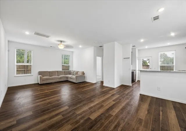 Photo 3 of Single family home for sale at 5503 Broad Spruce St, Spring, TX 77373 | MLS# 57253327 | Listing updated on 2026-09-18
