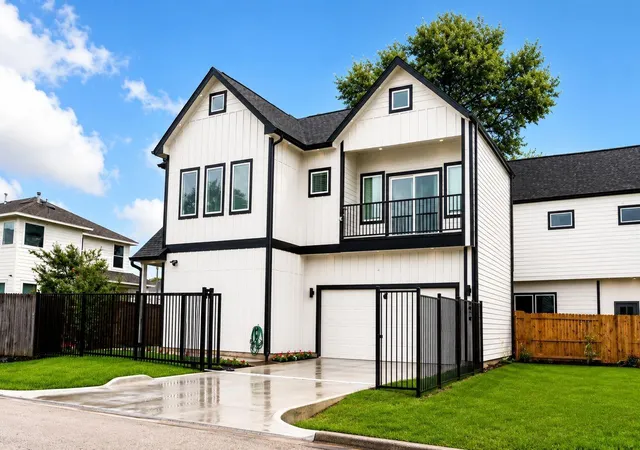Photo 1 of Single family home for sale at 4618 Ward St, Houston, TX 77021 | MLS# 65147710 | Listing updated on 2026-09-05