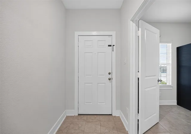 Photo 4 of Sale Pending at 935 Alaska Cedar Dr, Crosby, TX 77532 | MLS# 19210022 | Listing updated on 2026-10-05