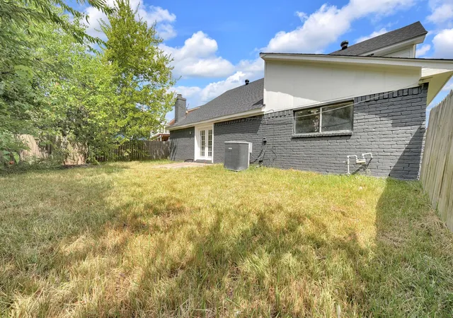 Photo 2 of Single family home for sale at 3058 Hazy Park Dr, Houston, TX 77082 | MLS# 79930533 | Listing updated on 2026-09-10