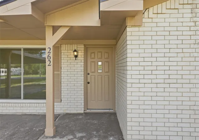 Photo 2 of Single family home for sale at 262 Oakland St, Baytown, TX 77520 | MLS# 2738283 | Listing updated on 2026-09-21