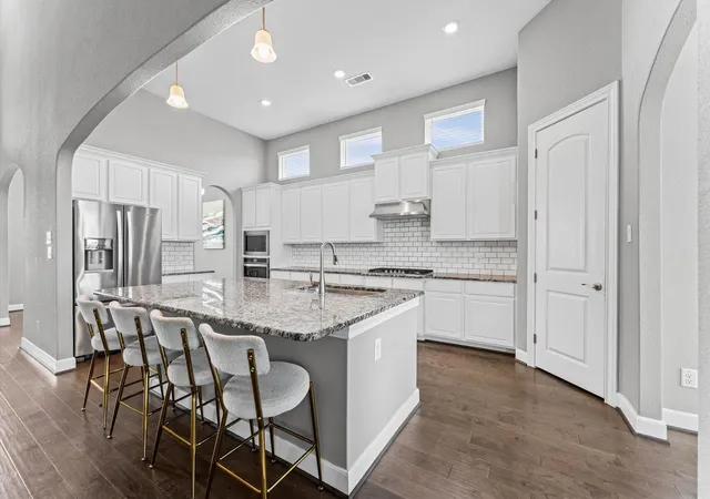 Photo 3 of Single family home for sale at 2806 Emerald Pines Ln, Rosharon, TX 77583 | MLS# 45669349 | Listing updated on 2026-09-06