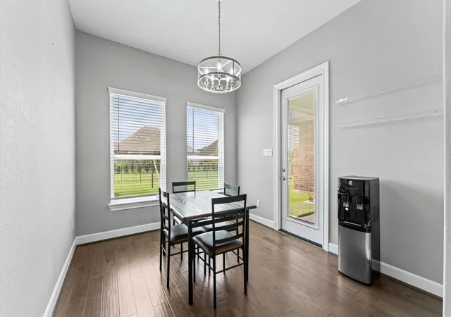 Photo 4 of Single family home for sale at 2806 Emerald Pines Ln, Rosharon, TX 77583 | MLS# 45669349 | Listing updated on 2026-09-06