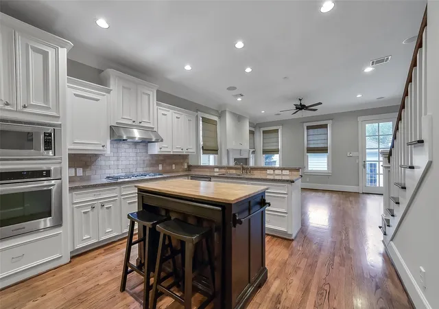 Photo 4 of Single family home for sale at 508 W 23rd Street, Houston, TX 77008 | MLS# 55060625 | Listing updated on 2026-09-24