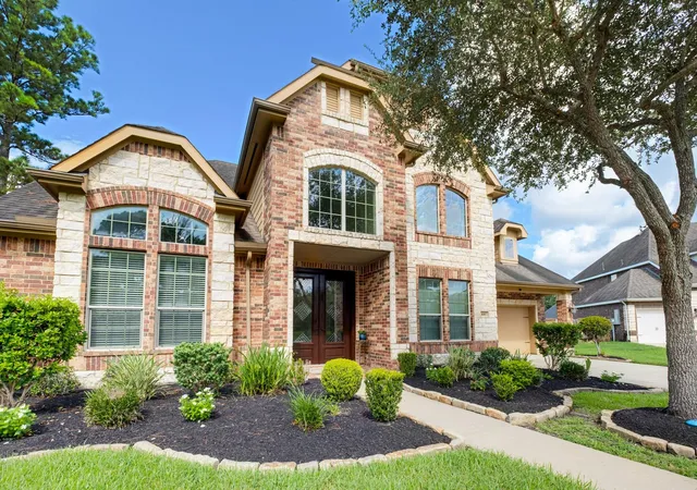 Photo 2 of Single family home for sale at 440 Old Orchard Ct, Dickinson, TX 77539 | MLS# 98931095 | Listing updated on 2026-09-15