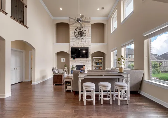 Photo 3 of Single family home for sale at 440 Old Orchard Ct, Dickinson, TX 77539 | MLS# 98931095 | Listing updated on 2026-09-15