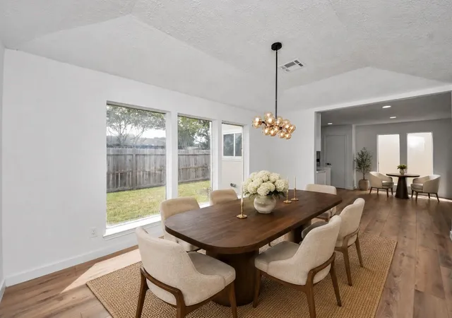 Photo 2 of Single family home for sale at 2302 Quail Valley E Dr, Missouri City, TX 77459 | MLS# 62353637 | Listing updated on 2026-09-16