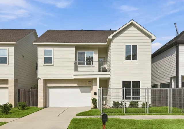 Photo 1 of Single family home for sale at 1907 Wipprecht St, Houston, TX 77020 | MLS# 73417389 | Listing updated on 2026-09-24
