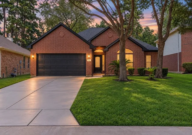 Single family home for sale at 18 Griffin Hl Ct, Spring, TX 77382 | MLS# 13146320