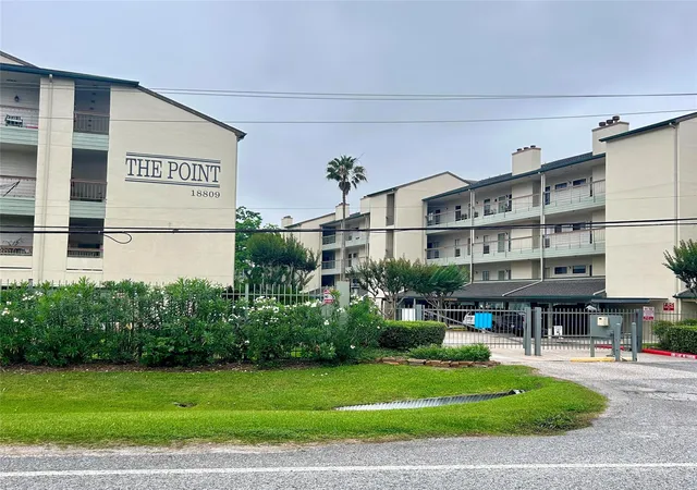 Condo for sale at 18809 Egret Bay Blvd #125, Houston, TX 77058 | MLS# 23182019