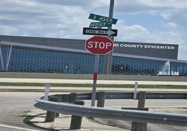 Photo 2 of Land for sale at 2716 West St, Rosenberg, TX 77471 | MLS# 4227994 | Listing updated on 2026-09-06